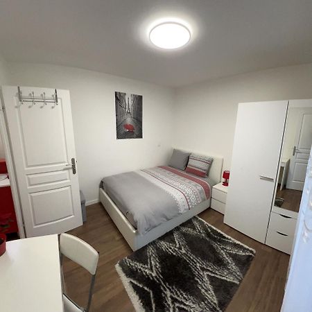 2 Pieces Proche Du Centre Paris 15 Min Apartment Рони-су-Боа Екстериор снимка