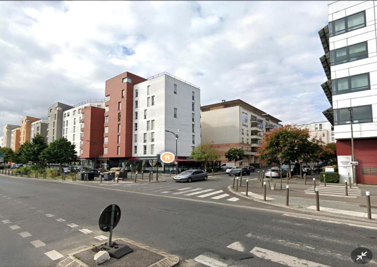 2 Pieces Proche Du Centre Paris 15 Min Apartment Рони-су-Боа Екстериор снимка